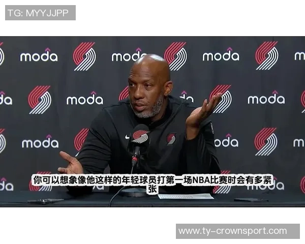 杨瀚森分享比卢普斯的要求强调场上沟通与英语学习的重要性